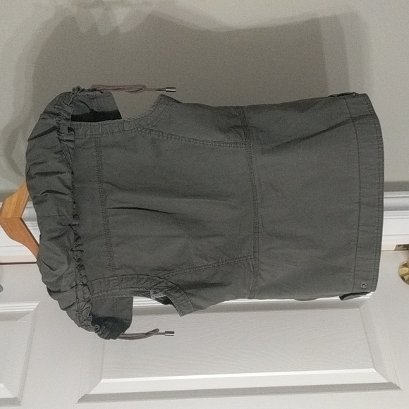 Green Vest - Picture 2 of 2